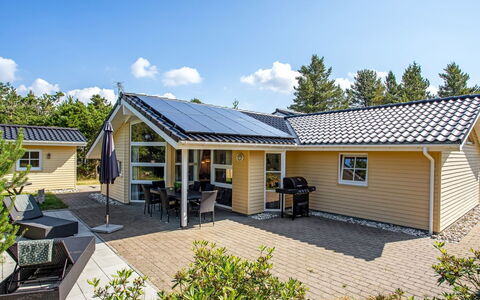 Tammes - 1Km from the Sea: Hout, Dak, Architectuur, Huis, Huis, Verblijf, Siding, Hardwood, Helling, Landgoed