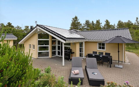 Tammes - 1Km from the Sea: Hout, Dak, Architectuur, Huis, Huis, Verblijf, Siding, Hardwood, Helling, Landgoed