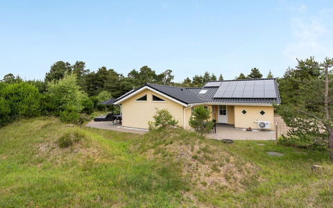 Tammes - 1Km from the Sea: Hout, Dak, Architectuur, Huis, Huis, Verblijf, Siding, Hardwood, Helling, Landgoed