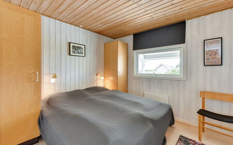 Saxe - from the Sea: Slaapkamer, Hout, Plafond, Interieur Ontwerp, Bed, Verdieping, Flooring, Laken, Kamer, Bedding
