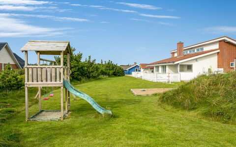 Saxe - from the Sea: Gras, Huis, Huis, Dak, Verblijf, Land Lot, Veranda, Gazon, Boerderij, Landgoed