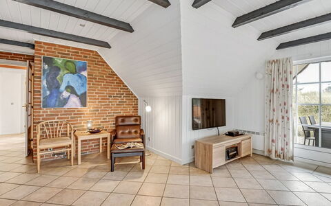 Sannie - 450M from the Sea: Huis, Dak, Huis, Verblijf, Schuur, Garden Gebouwen, Siding, Werf, Blokhut, Hut