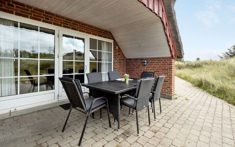 Sannie - 450M from the Sea: Huis, Dak, Huis, Verblijf, Schuur, Garden Gebouwen, Siding, Werf, Blokhut, Hut