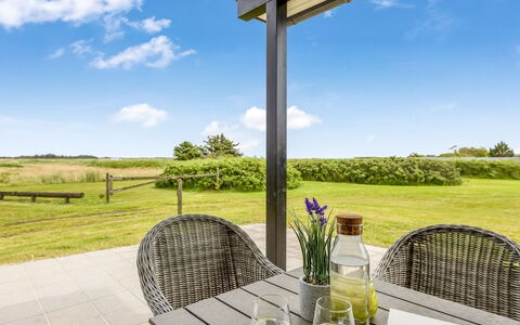 Mara - from the Sea: Huis, Dak, Huis, Verblijf, Schuur, Garden Gebouwen, Siding, Werf, Blokhut, Hut