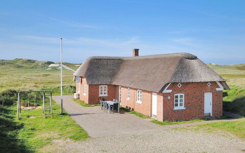 Skuli - 200M from the Sea: Verblijf, Schuur, Hut, Boerderij, Prairie, Keet, Schuur, Blokhut, Garden Gebouwen