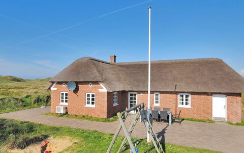 Skuli - 200M from the Sea: Verblijf, Schuur, Hut, Boerderij, Prairie, Keet, Schuur, Blokhut, Garden Gebouwen