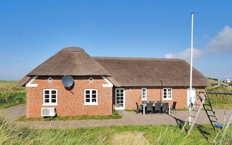 Skuli - 200M from the Sea: Verblijf, Schuur, Hut, Boerderij, Prairie, Keet, Schuur, Blokhut, Garden Gebouwen