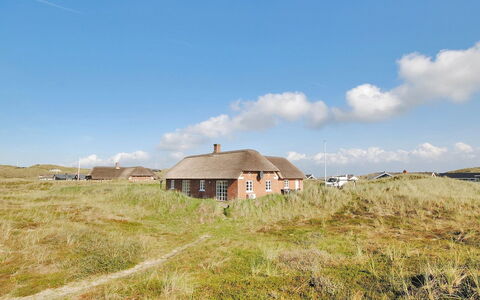 Skuli - 200M from the Sea: Verblijf, Schuur, Hut, Boerderij, Prairie, Keet, Schuur, Blokhut, Garden Gebouwen