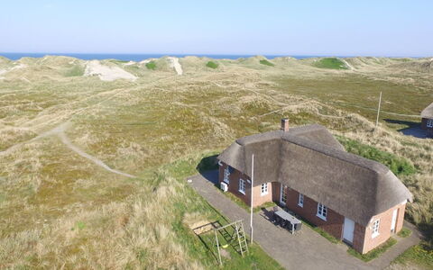 Skuli - 200M from the Sea: Verblijf, Schuur, Hut, Boerderij, Prairie, Keet, Schuur, Blokhut, Garden Gebouwen