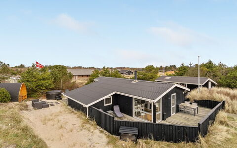 Julan - 600M from the Sea: Verblijf, Schuur, Hut, Boerderij, Prairie, Keet, Schuur, Blokhut, Garden Gebouwen