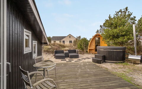Julan - 600M from the Sea: Verblijf, Schuur, Hut, Boerderij, Prairie, Keet, Schuur, Blokhut, Garden Gebouwen