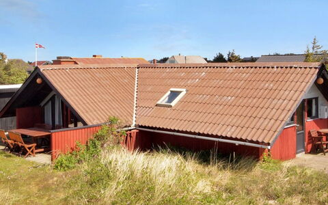 Elsine - 800M from the Sea: Huis, Dak, Huis, Verblijf, Schuur, Garden Gebouwen, Siding, Werf, Blokhut, Hut