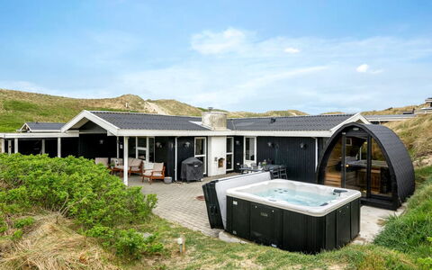 Assa - from the Sea: Dak, Land Lot, Verblijf, Huis, Landelijk Gebied, Schuur, Siding, Garden Gebouwen, Blokhut, Hut
