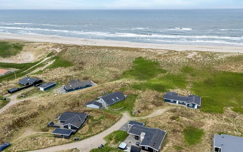 Assa - from the Sea: Dak, Land Lot, Verblijf, Huis, Landelijk Gebied, Schuur, Siding, Garden Gebouwen, Blokhut, Hut