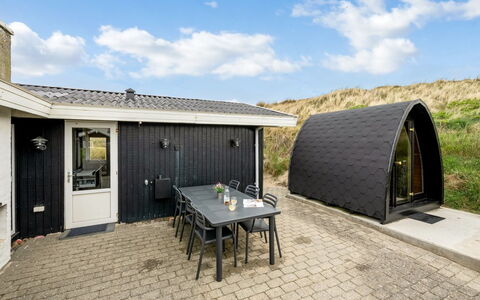 Assa - from the Sea: Dak, Land Lot, Verblijf, Huis, Landelijk Gebied, Schuur, Siding, Garden Gebouwen, Blokhut, Hut