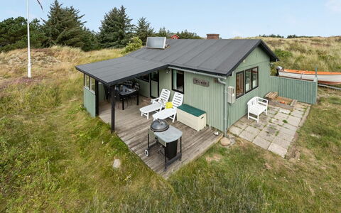 Vamika - 400M to the Fjord: Huis, Dak, Huis, Verblijf, Schuur, Garden Gebouwen, Siding, Werf, Blokhut, Hut
