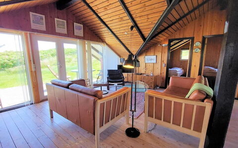 Beneta - 300M from the Sea: Dak, Land Lot, Verblijf, Huis, Landelijk Gebied, Schuur, Siding, Garden Gebouwen, Blokhut, Hut