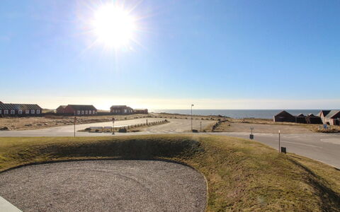 Ena - 75M from the Sea: Hout, Dak, Architectuur, Huis, Huis, Verblijf, Siding, Hardwood, Helling, Landgoed