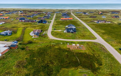 Olesia - 250M from the Sea: Dak, Land Lot, Verblijf, Huis, Landelijk Gebied, Schuur, Siding, Garden Gebouwen, Blokhut, Hut
