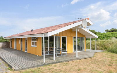 Annemia - 200M from the Sea