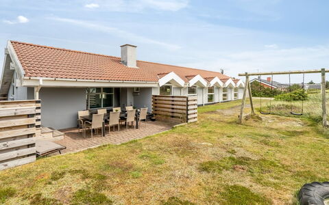 Luzy - 600M from the Sea: Blauw, Verblijf, Huis, Huis, Boerderij, Landgoed, Siding