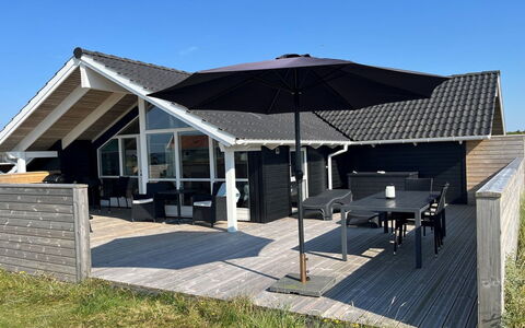 Thyrger - 550M from the Sea: Dak, Land Lot, Verblijf, Huis, Landelijk Gebied, Schuur, Siding, Garden Gebouwen, Blokhut, Hut
