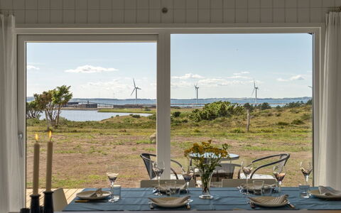 Rickmer - 200M from the Sea: Dak, Huis, Huis, Verblijf, Siding, Landgoed, Oprit, Garden Gebouwen, Werf, Schuur