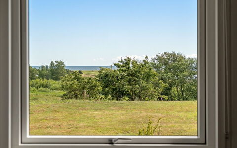 Rickmer - 200M from the Sea: Dak, Huis, Huis, Verblijf, Siding, Landgoed, Oprit, Garden Gebouwen, Werf, Schuur