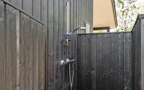 Rickmer - 200M from the Sea: Dak, Huis, Huis, Verblijf, Siding, Landgoed, Oprit, Garden Gebouwen, Werf, Schuur