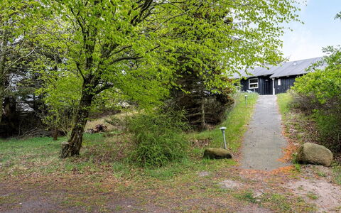 Hilke - 850M from the Sea: Dak, Huis, Huis, Verblijf, Siding, Landgoed, Oprit, Garden Gebouwen, Werf, Schuur