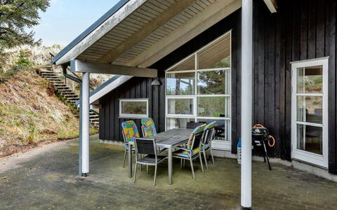Hilke - 850M from the Sea: Dak, Huis, Huis, Verblijf, Siding, Landgoed, Oprit, Garden Gebouwen, Werf, Schuur
