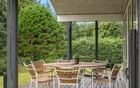 Onta - 900M from the Sea: Meubilair, Stoel, Buitenmeubels, Hout, Tafel, Veranda, Buitentafel, Keuken En Eettafel, Schaduw