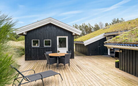 Helene - 1.5Km from the Sea: Dak, Huis, Huis, Verblijf, Siding, Landgoed, Oprit, Garden Gebouwen, Werf, Schuur