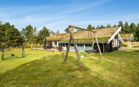 Helene - 1.5Km from the Sea: Dak, Huis, Huis, Verblijf, Siding, Landgoed, Oprit, Garden Gebouwen, Werf, Schuur