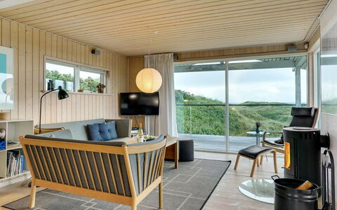 Josten - 500M from the Sea: Hout, Interieur Ontwerp, Meubilair, Plafond, Flooring, Verdieping, Lichte Inrichting, Woonkamer, Stoel, Hardwood