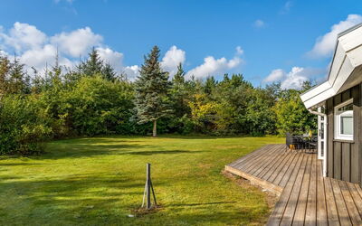 Mechthild - 2.7Km from the Sea