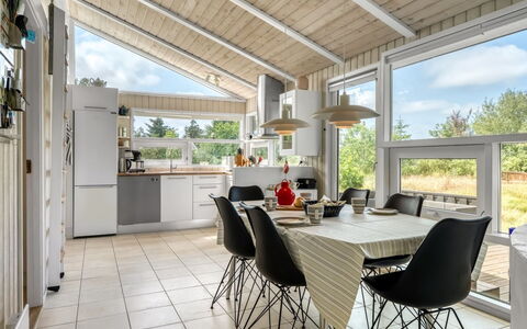 Immi - 1.5Km from the Sea: 