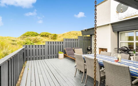 Rosemari - 260M from the Sea: Huis, Huis, Deur, Dak, Verblijf, Landgoed, Tuin, Schaduw, Siding, Werf