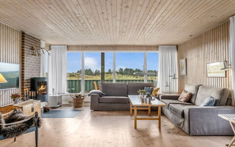 Fransine - 480M from the Sea: Dak, Land Lot, Verblijf, Huis, Landelijk Gebied, Schuur, Siding, Garden Gebouwen, Blokhut, Hut