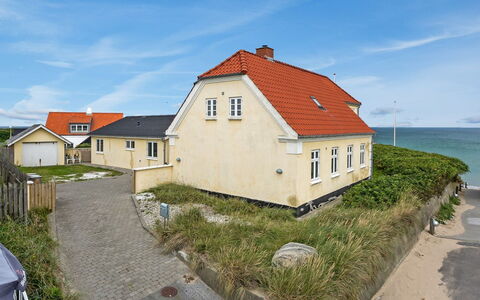 Atena - 50M from the Sea: Dak, Land Lot, Verblijf, Huis, Landelijk Gebied, Schuur, Siding, Garden Gebouwen, Blokhut, Hut