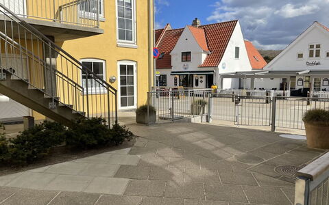Almar - 293M from the Sea: Dak, Land Lot, Verblijf, Huis, Landelijk Gebied, Schuur, Siding, Garden Gebouwen, Blokhut, Hut