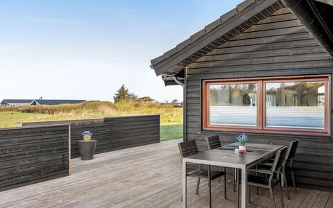 Antina - 400M from the Sea: Dak, Land Lot, Verblijf, Huis, Landelijk Gebied, Schuur, Siding, Garden Gebouwen, Blokhut, Hut