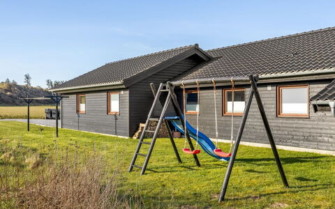 Antina - 400M from the Sea: Dak, Land Lot, Verblijf, Huis, Landelijk Gebied, Schuur, Siding, Garden Gebouwen, Blokhut, Hut