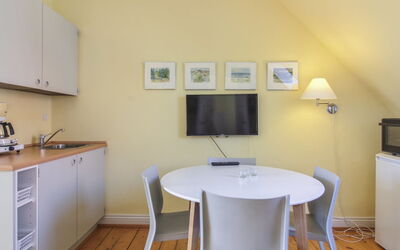 Siggut - 250M from the Sea