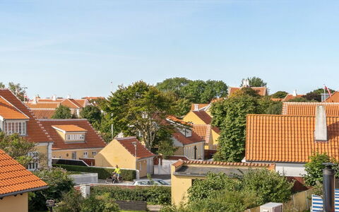 Jarkko - 200M from the Sea: Lucht, Woongebied, Dak, Huis, Huis, Buurt, Facade, Stedelijk Ontwerp, Menselijke Nederzetting, Voorstad