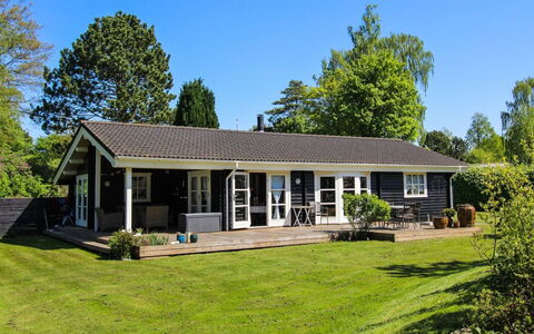 Eia - 500M from the Sea: Thatching, Verblijf, Huis, Dak, Huis, Boerderij, Hut, Landgoed, Dorp
