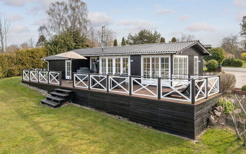 Ylermi - 1.5Km from the Sea: Dak, Huis, Verblijf, Veranda, Dek, Landgoed, Werf, Siding, Outdoor Structuur