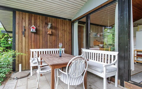 Maya - 900M from the Sea: Dak, Land Lot, Verblijf, Huis, Landelijk Gebied, Schuur, Siding, Garden Gebouwen, Blokhut, Hut