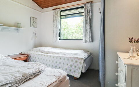 Maya - 900M from the Sea: Dak, Land Lot, Verblijf, Huis, Landelijk Gebied, Schuur, Siding, Garden Gebouwen, Blokhut, Hut