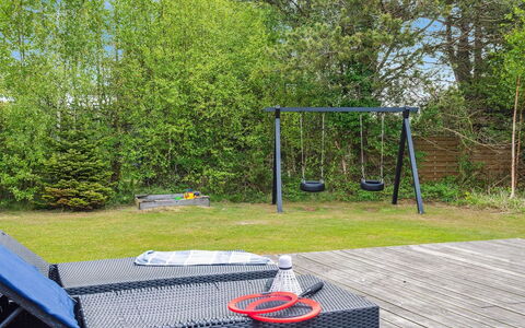 Kalevi - 900M from the Sea: Dak, Huis, Huis, Verblijf, Deur, Siding, Dek, Veranda, Plank, Hardwood